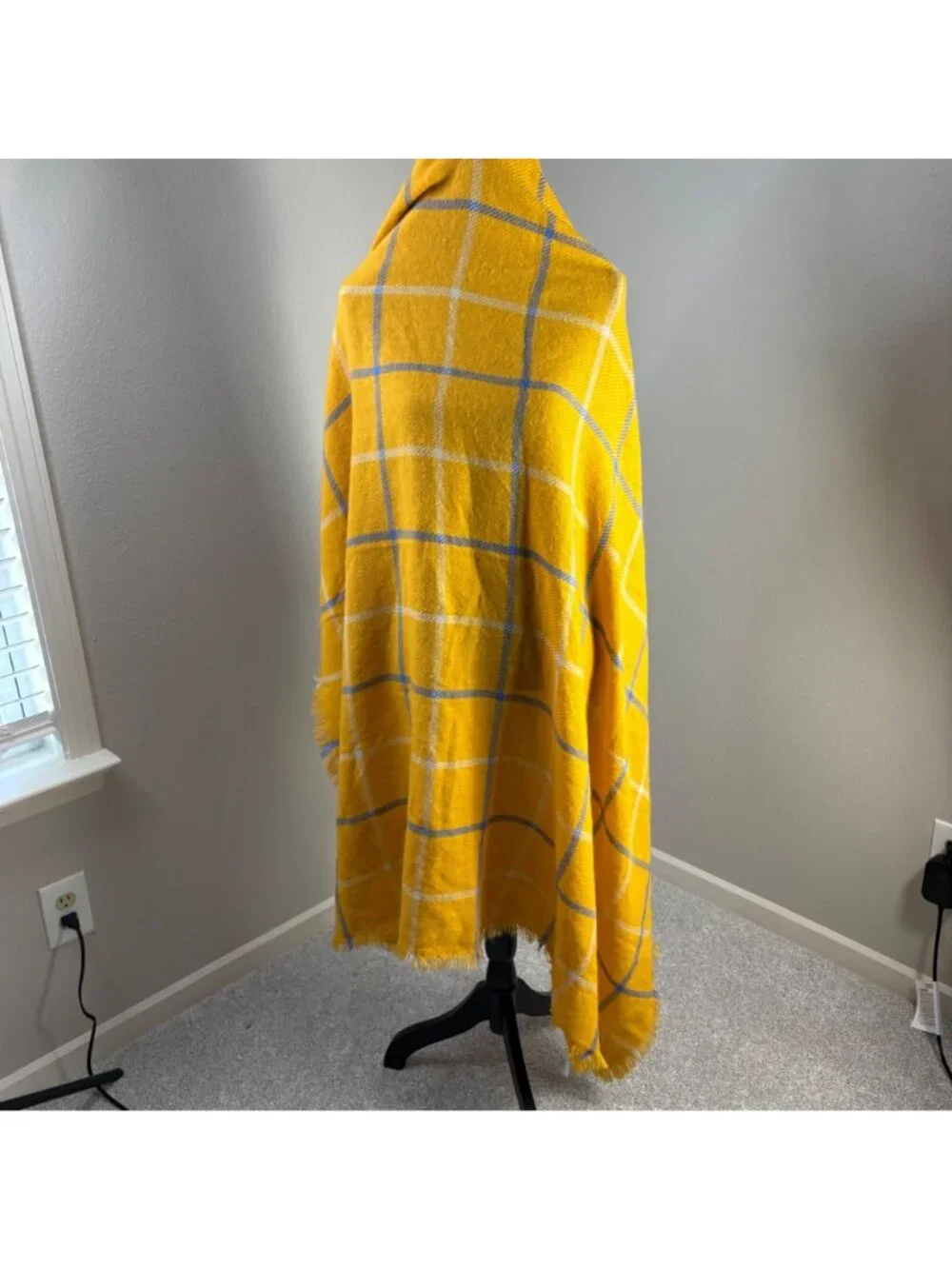 Accessory Depot Scarf Wrap Yellow Plaid Gray Acrylic Fringe
